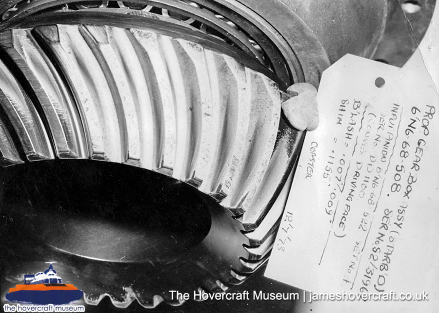 SRN6 close-up details - Driveshaft and gear (credit: The Hovercraft Museum Trust).